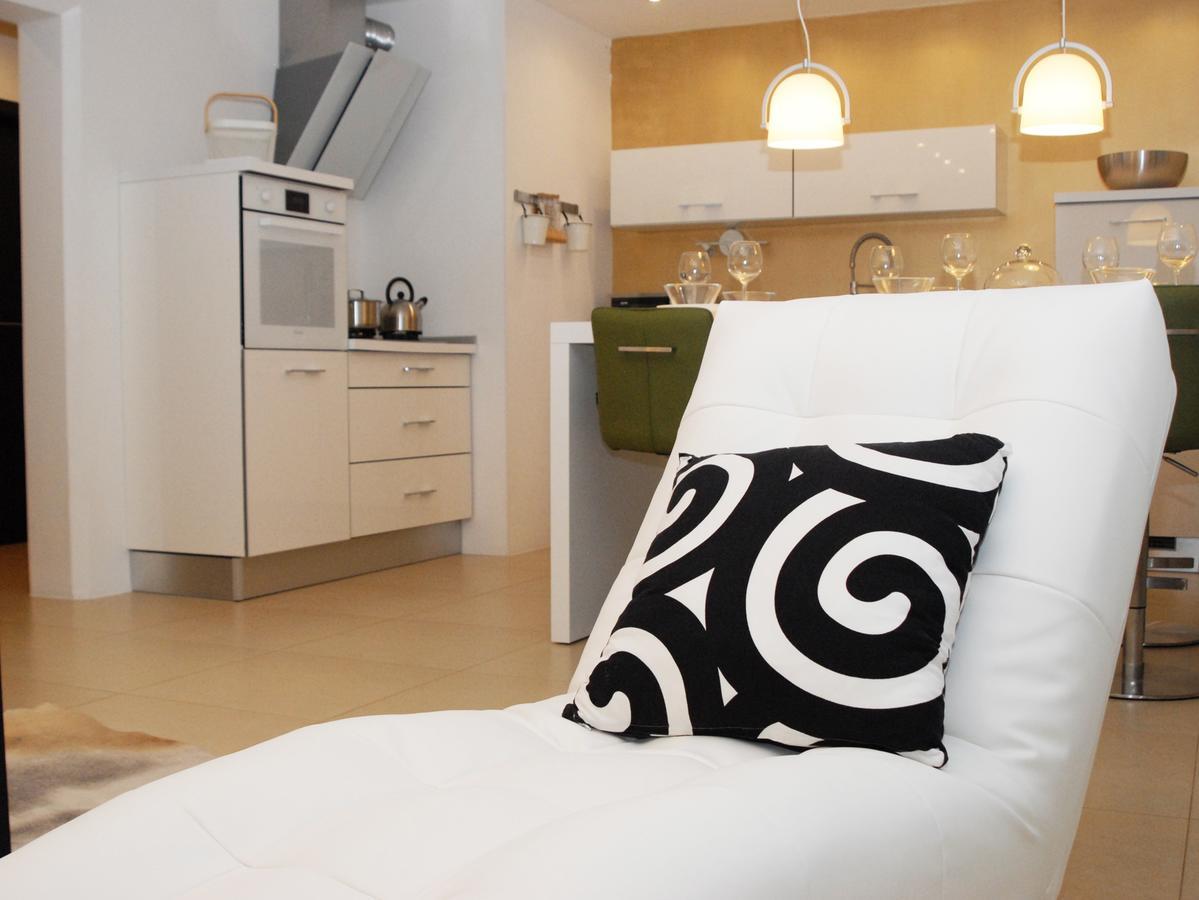 Apartment Klara II พูลา ภายนอก รูปภาพ